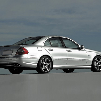 Προσαρμοσμένο λογότυπο Αποδεκτό Mercedes-Benz E-CLASS W211 Φόρμες από την πλευρά του αυτοκινήτου άμεση τροποποίηση