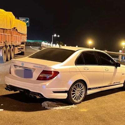 Βελτιώστε την Benz C-Class W204 σας με C63 LED πίσω φώτα χρώμα θερμοκρασία 5000K