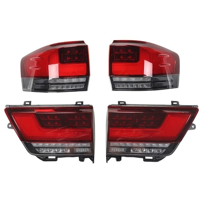 Land Cruiser LC300 με φώτα LED πίσω και φώτα σήματος πέδησης 2022